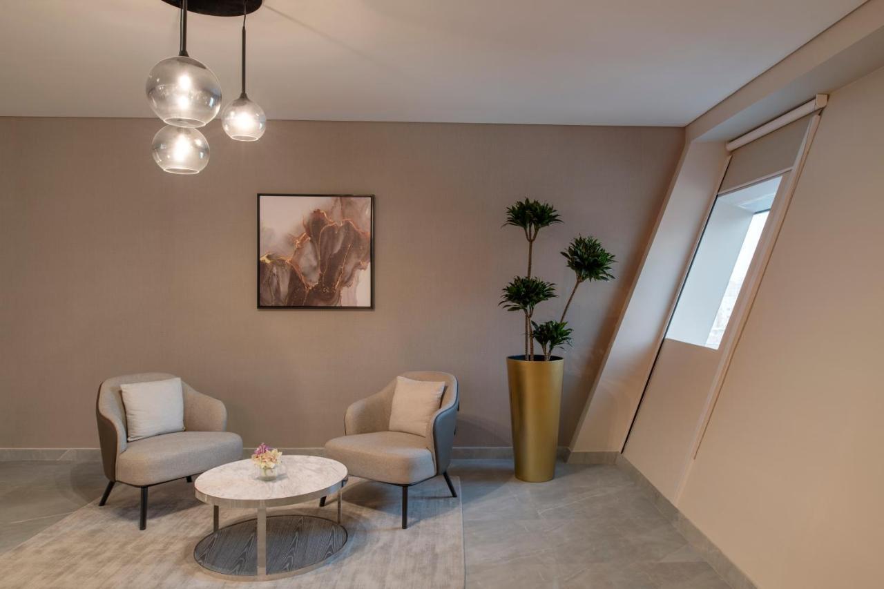 Steigenberger Residence Доха Екстер'єр фото A staged living room