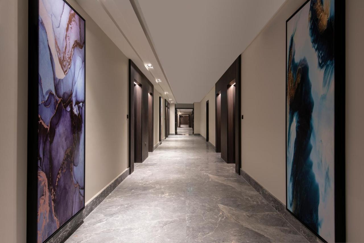 Steigenberger Residence Доха Екстер'єр фото A corridor at the hotel